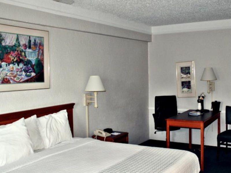 Hotel Baymont By Wyndham San Antonio Near South Texas Medical Ctr Zewnętrze zdjęcie